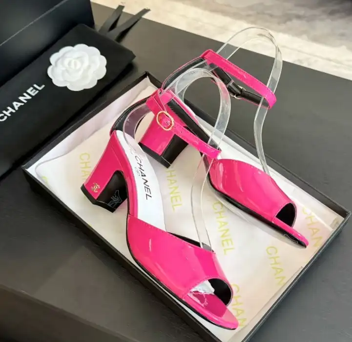 hype Chanel High Heels