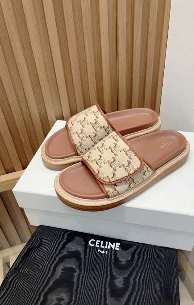 hype Celine Slippers