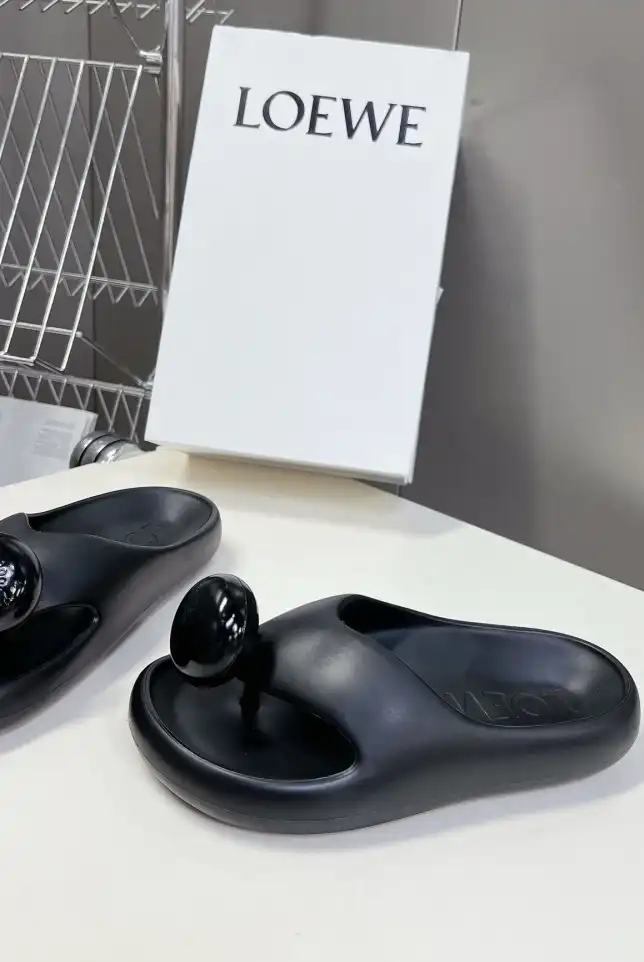 hype Loewe Slippers