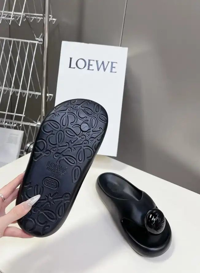 hype Loewe Slippers