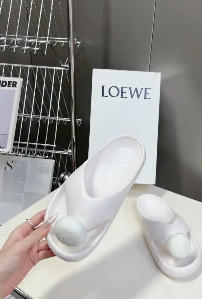 hype Loewe Slippers