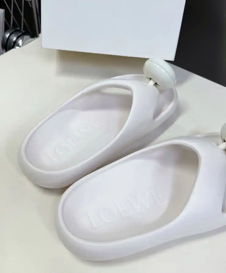 hype Loewe Slippers