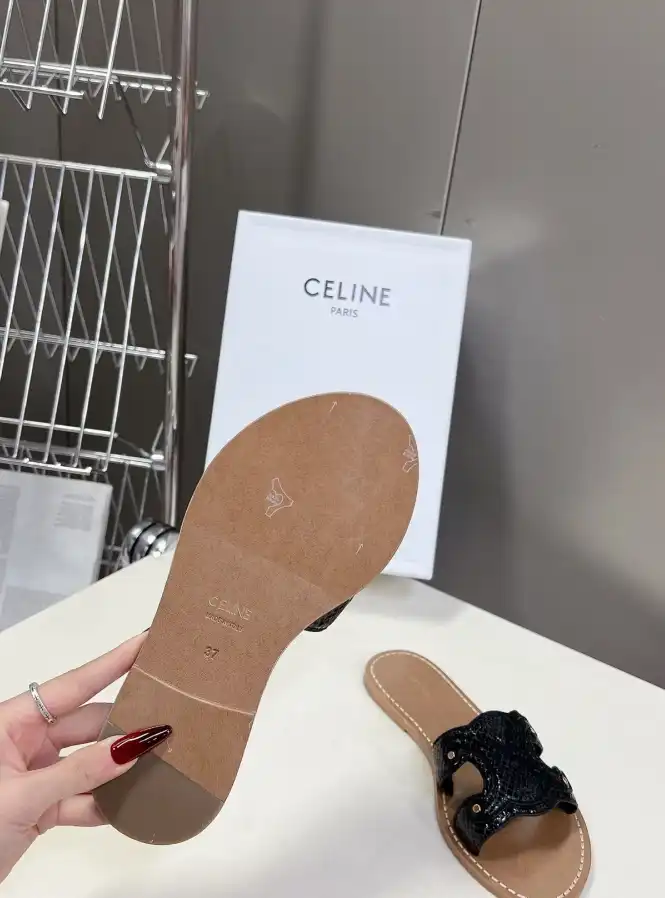 hype Celine Slippers