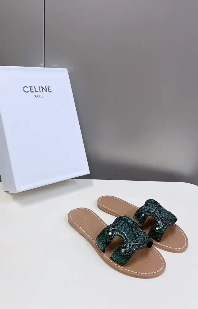 hype Celine Slippers