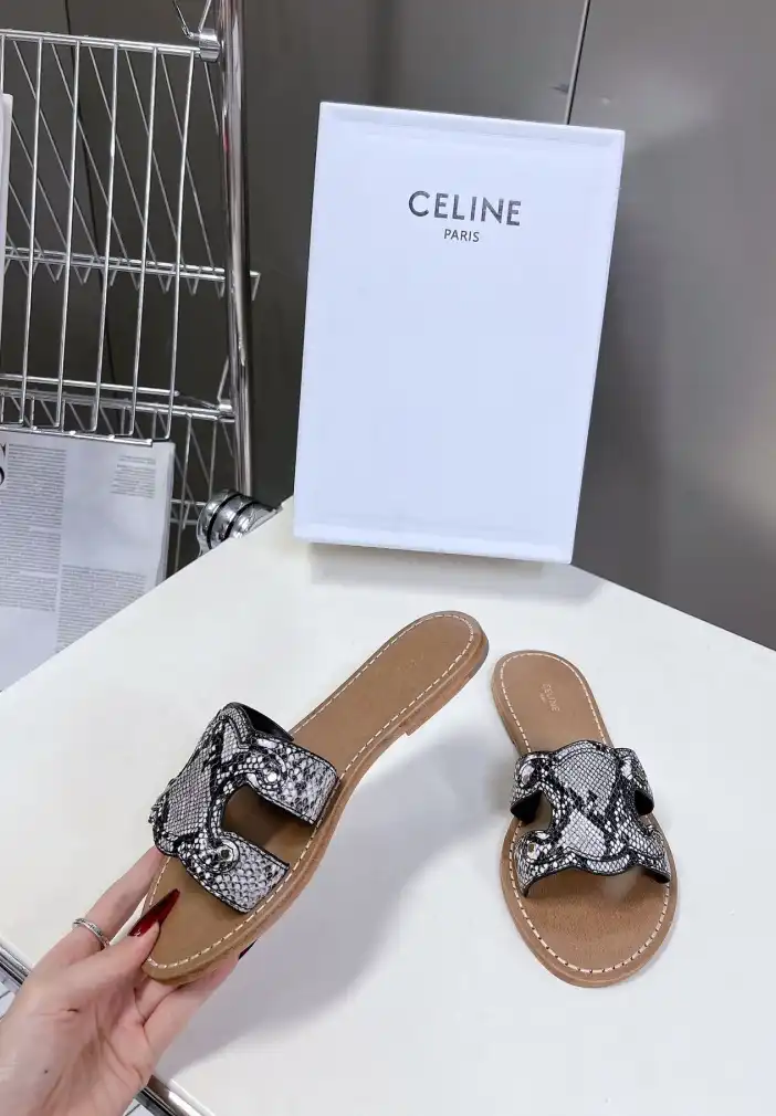 hype Celine Slippers