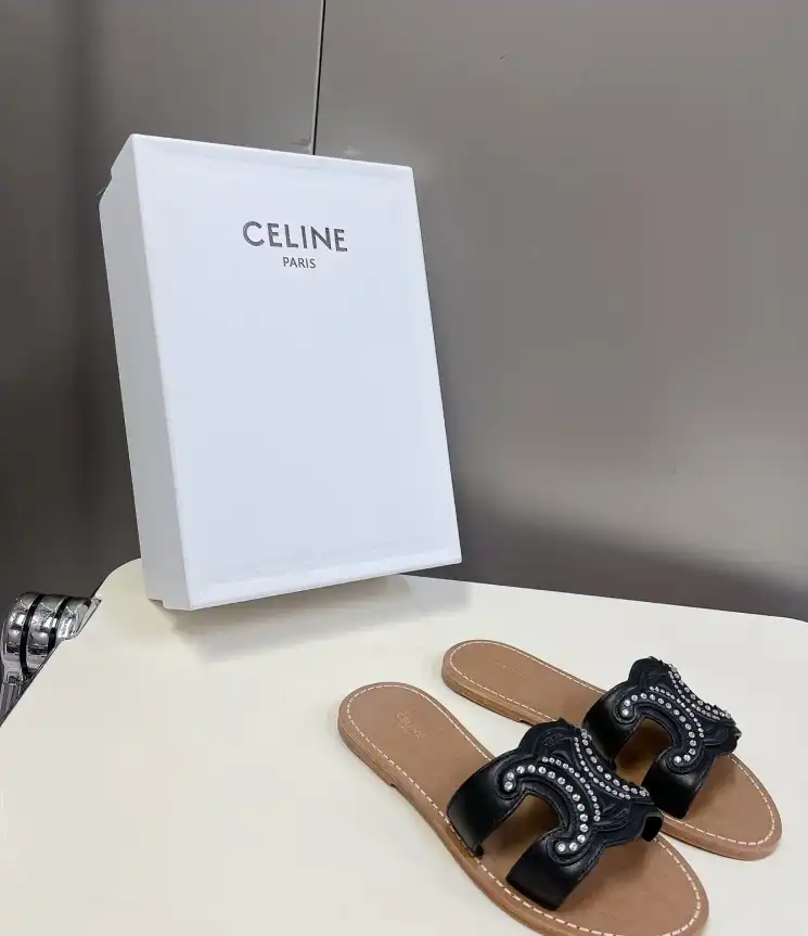 hype Celine Slippers