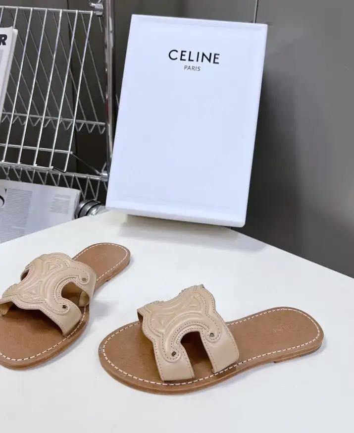 hype Celine Slippers