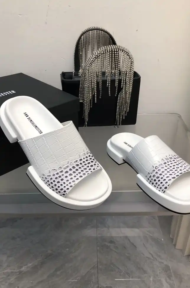 hype Other Slippers