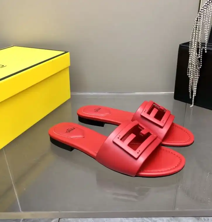 hype Fendi Slippers