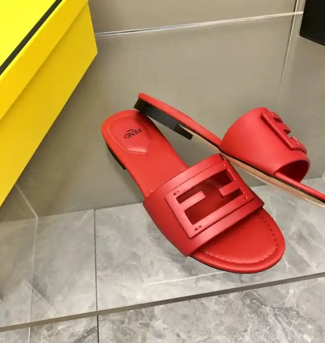 hype Fendi Slippers