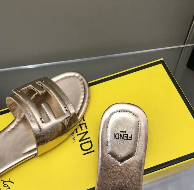 hype Fendi Slippers