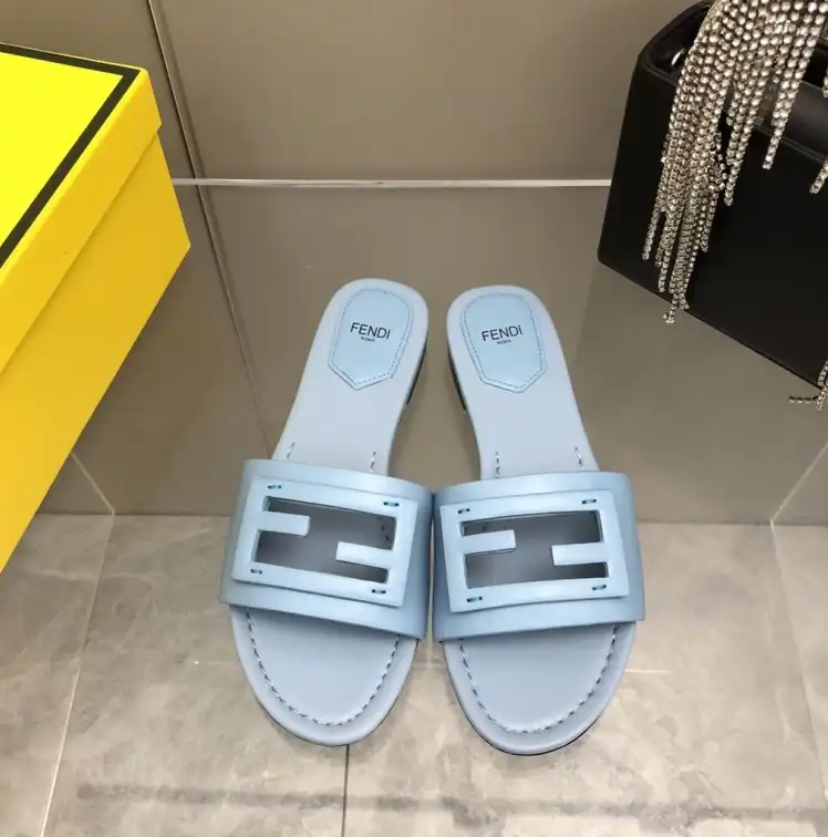 hype Fendi Slippers