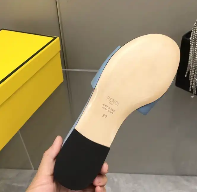 hype Fendi Slippers