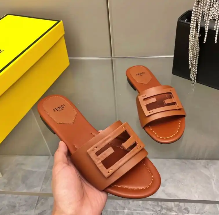 hype Fendi Slippers