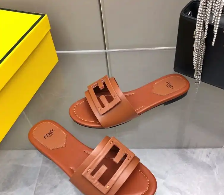 hype Fendi Slippers