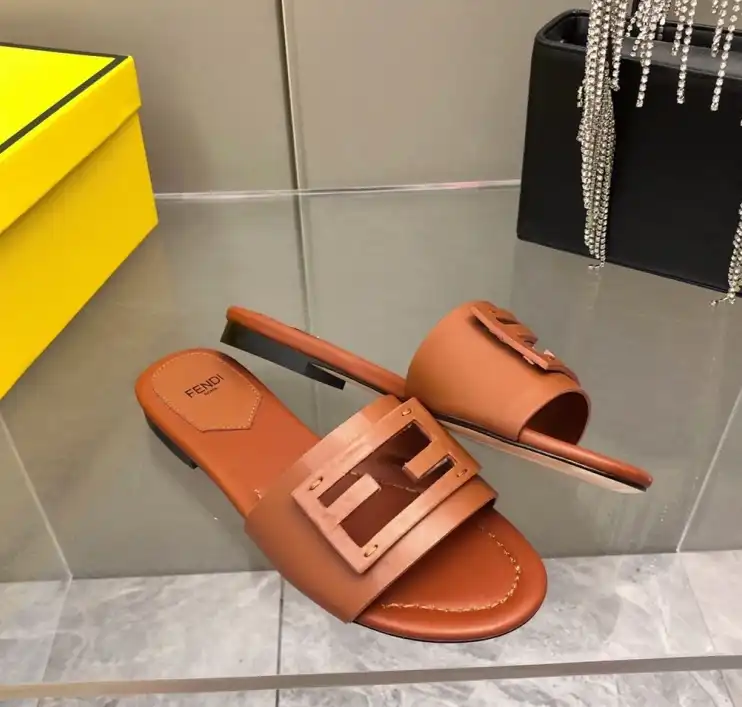 hype Fendi Slippers