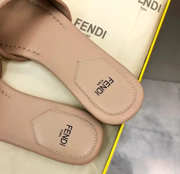 hype Fendi Slippers