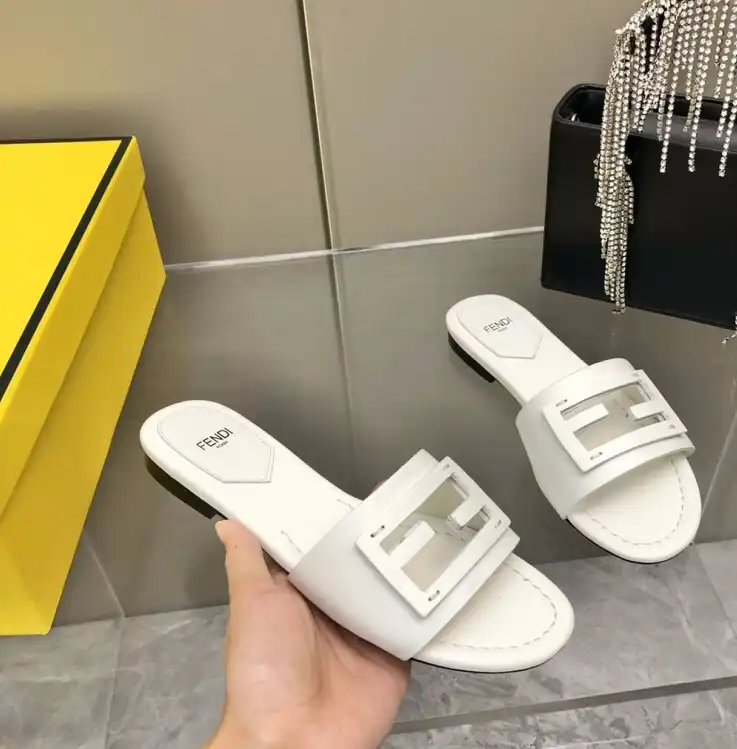 hype Fendi Slippers