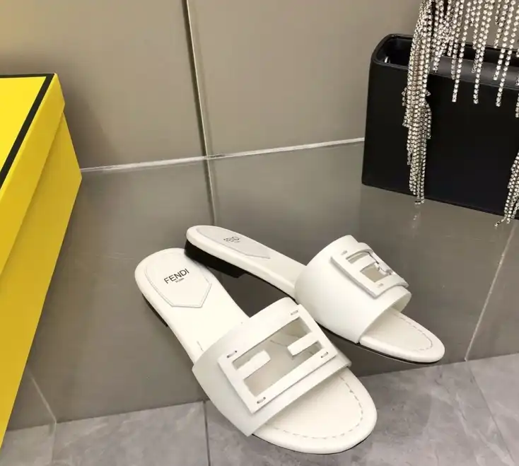 hype Fendi Slippers