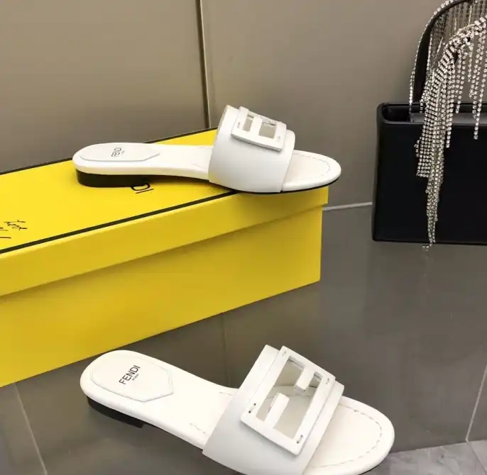 hype Fendi Slippers