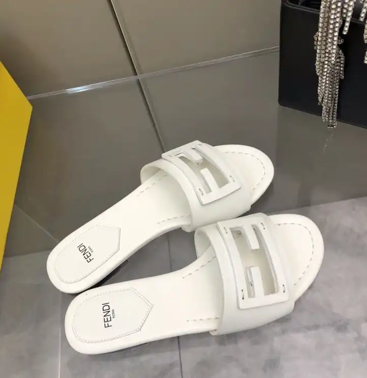 hype Fendi Slippers