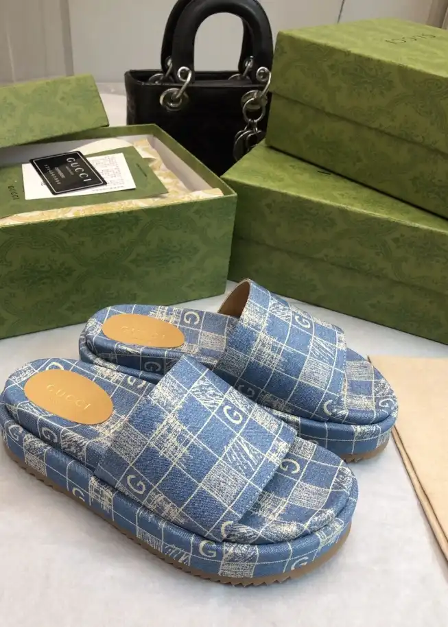 hype Gucci Slippers