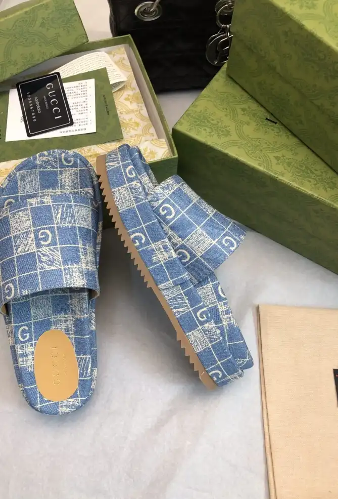 hype Gucci Slippers