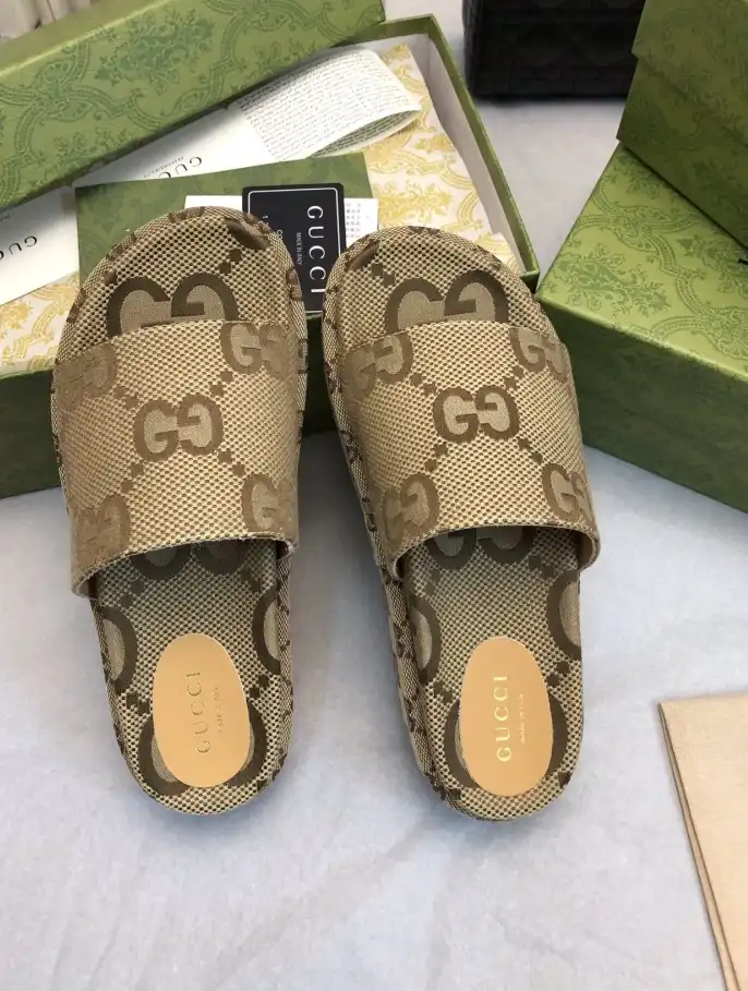 hype Gucci Slippers