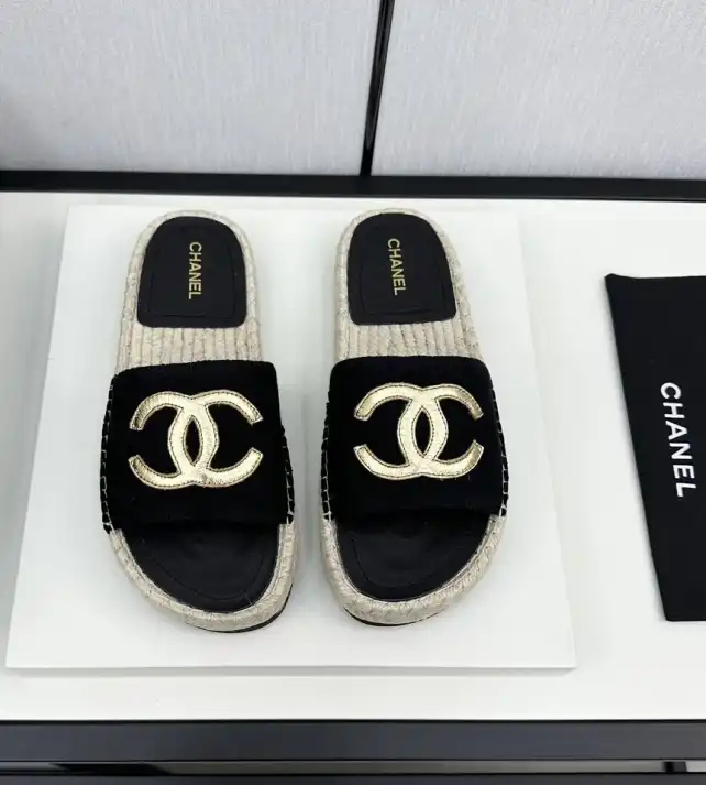 hype Chanel Slippers