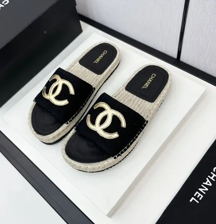 hype Chanel Slippers