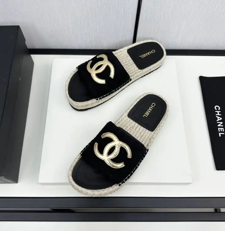 hype Chanel Slippers