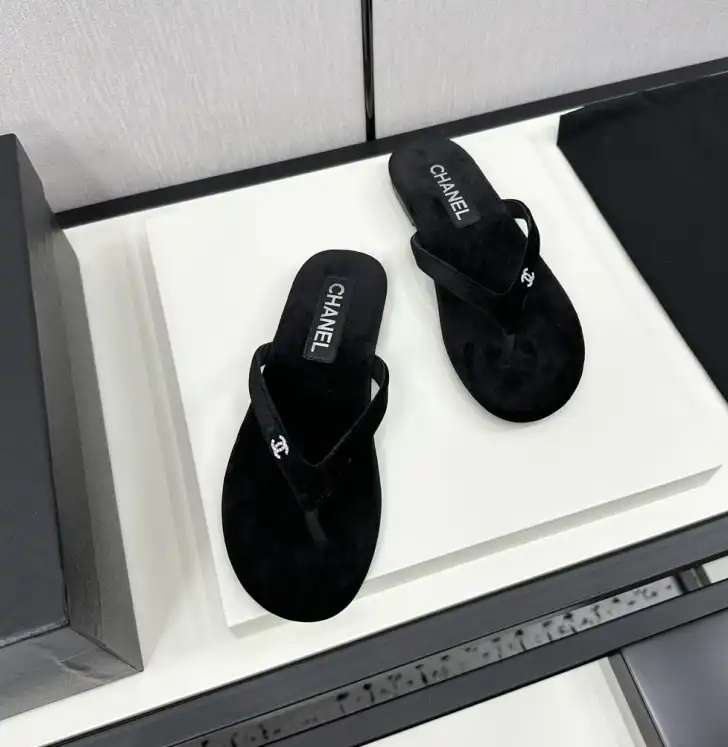 hype Chanel Slippers