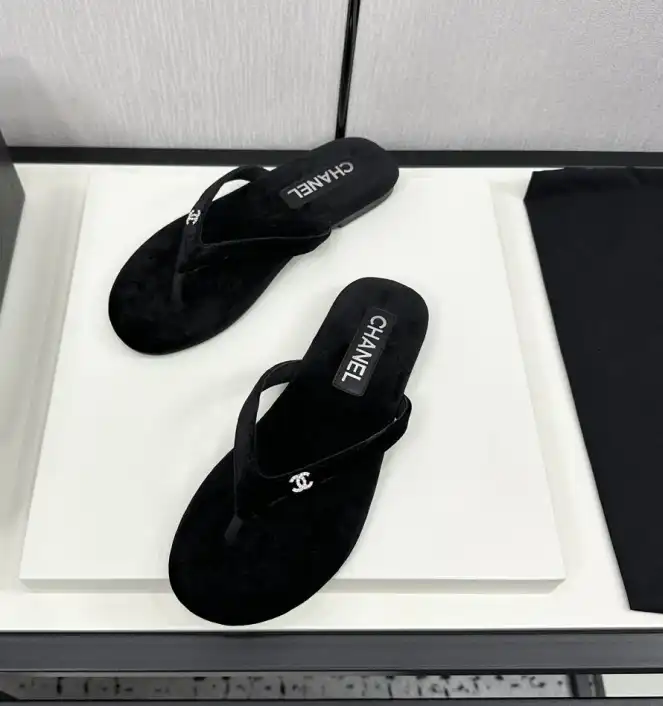 hype Chanel Slippers