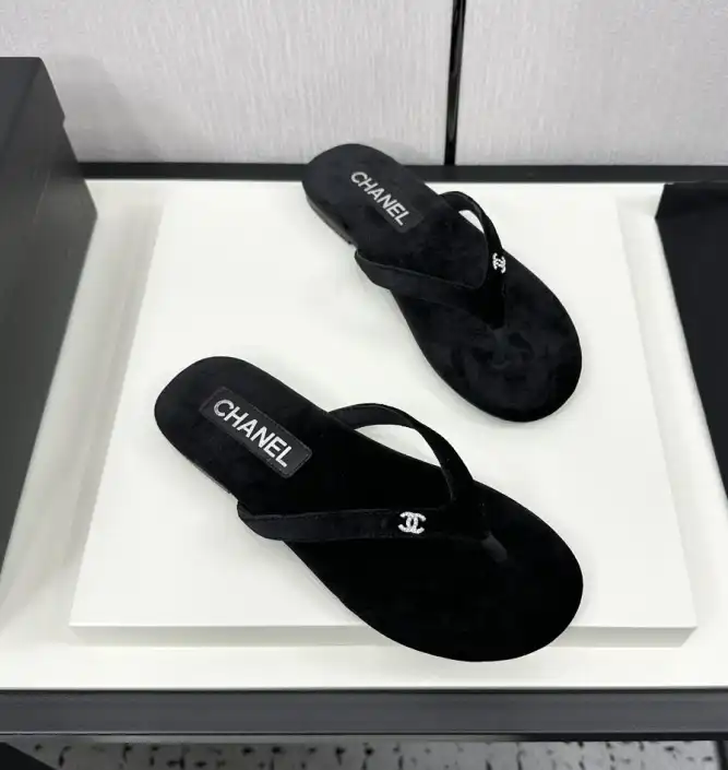 hype Chanel Slippers