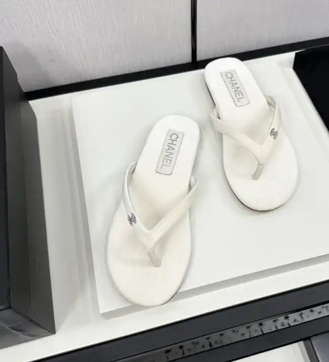 hype Chanel Slippers