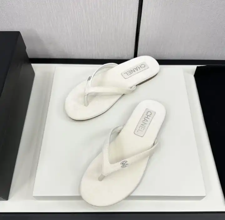 hype Chanel Slippers