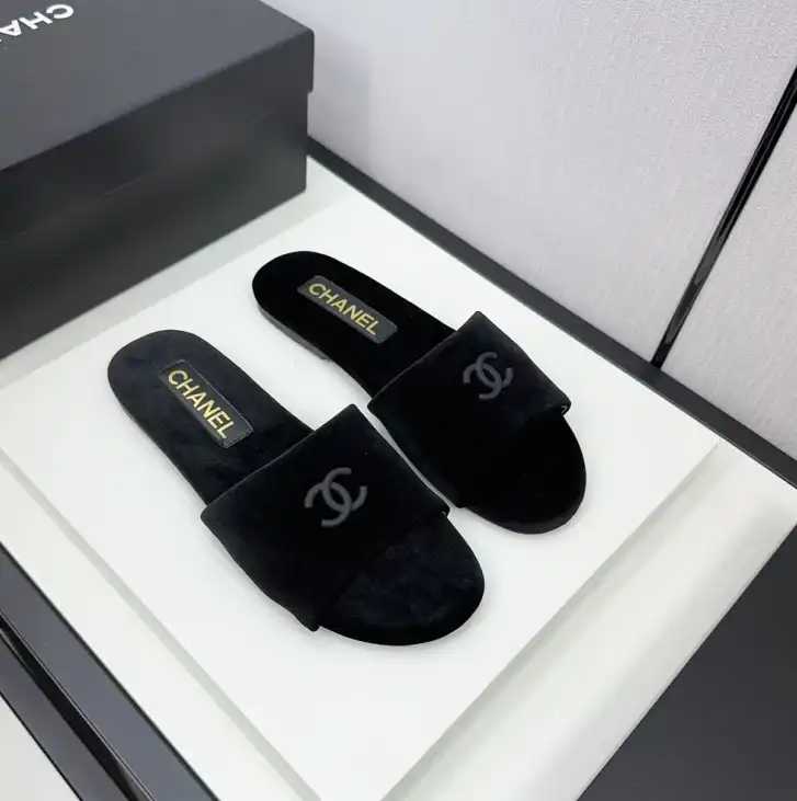 hype Chanel Slippers