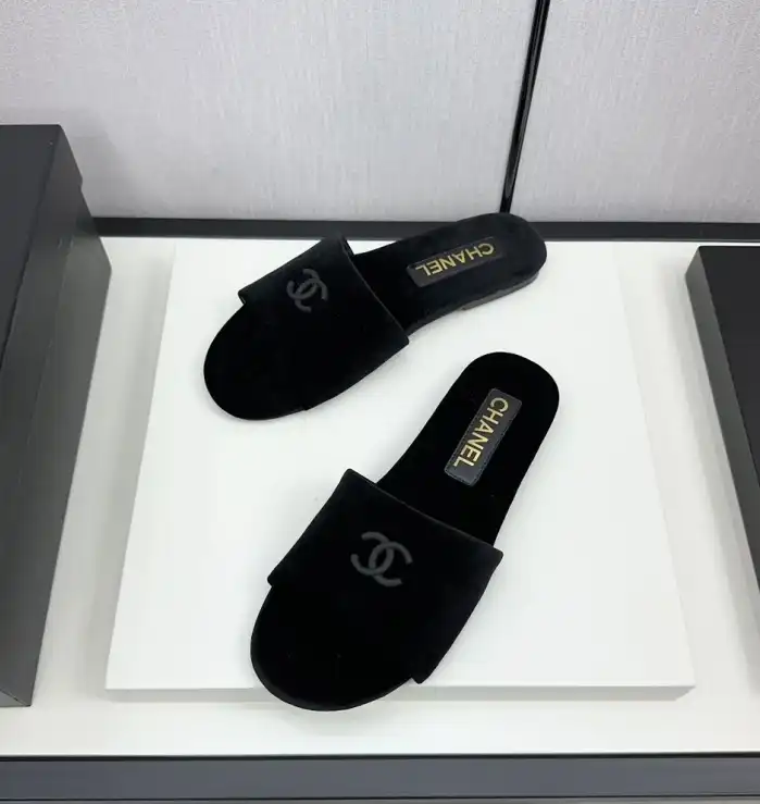 hype Chanel Slippers