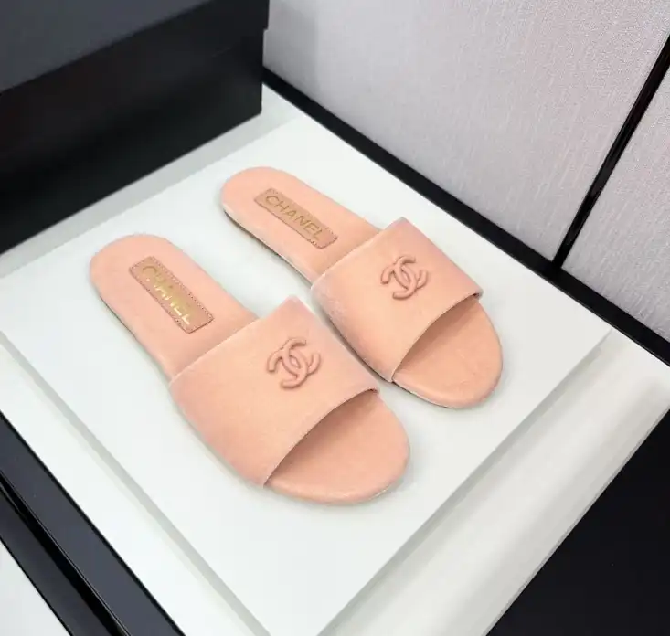 hype Chanel Slippers