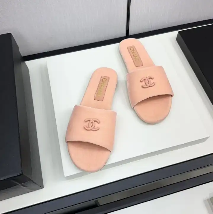 hype Chanel Slippers