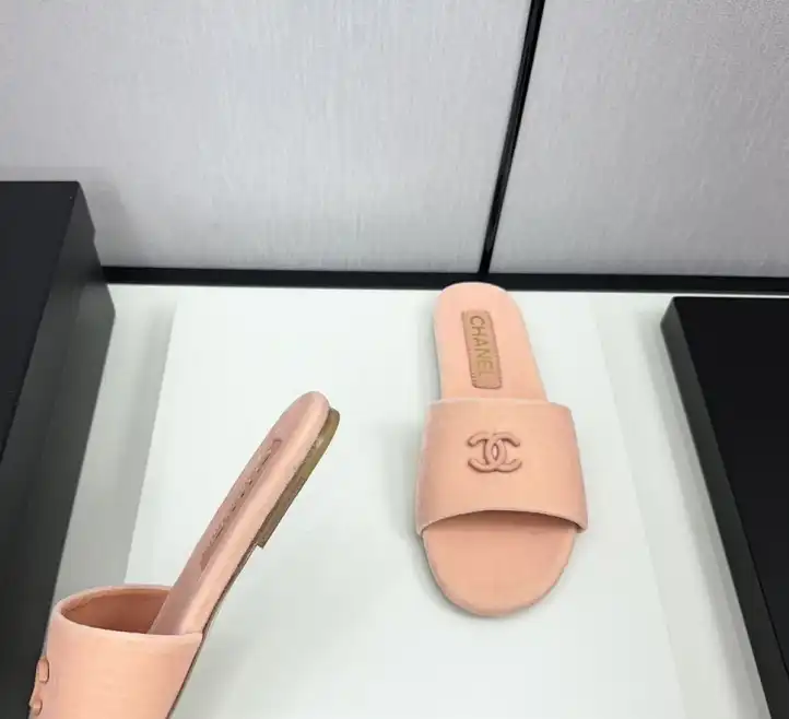 hype Chanel Slippers