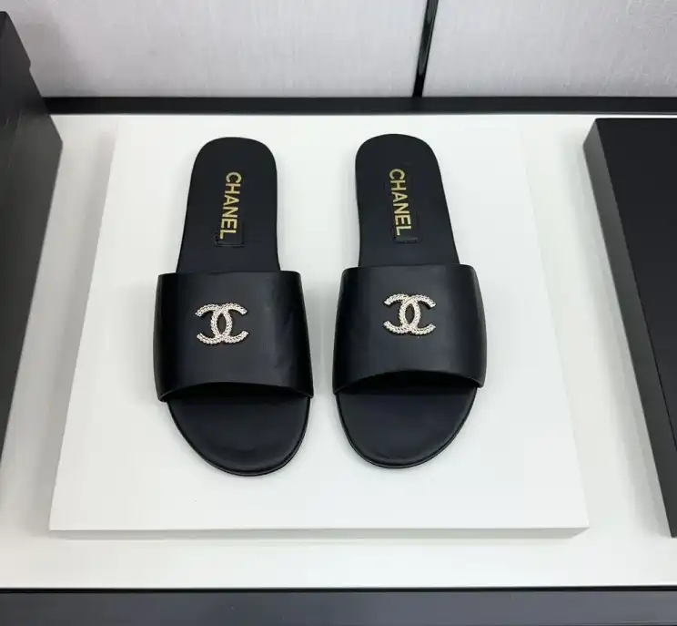 hype Chanel Slippers