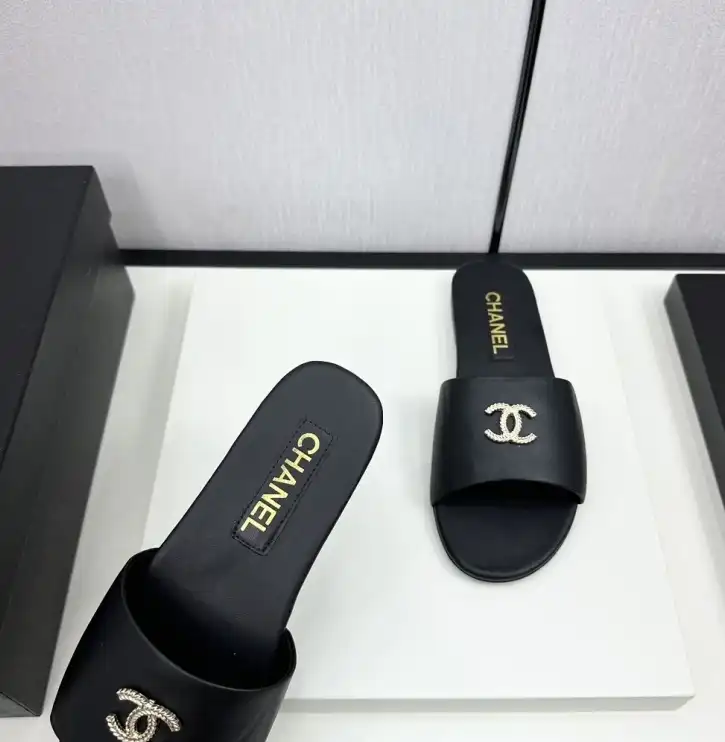 hype Chanel Slippers