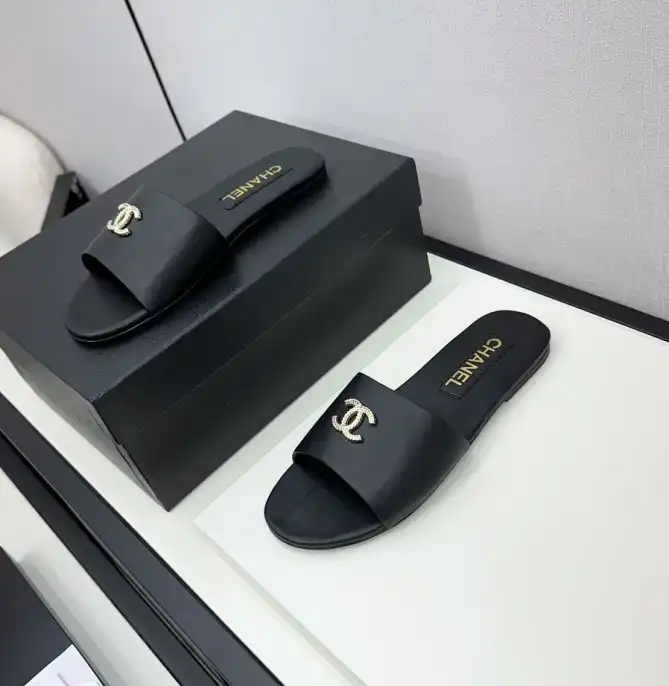 hype Chanel Slippers