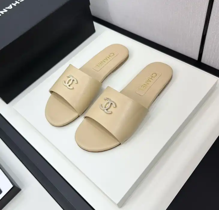 hype Chanel Slippers