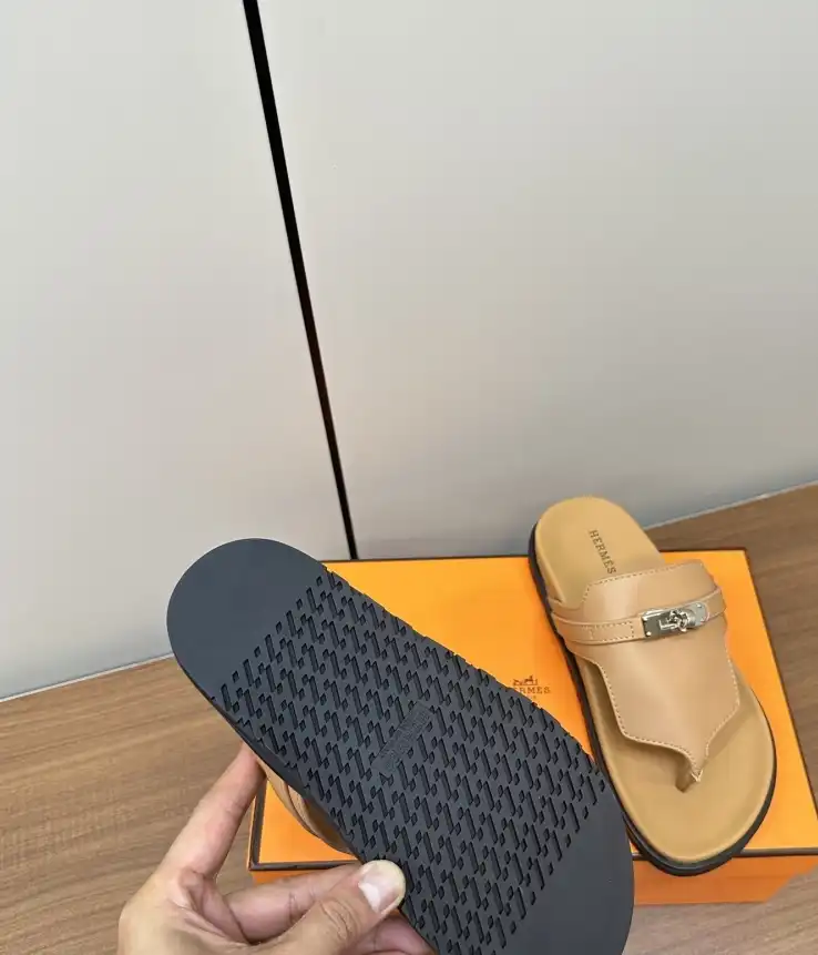 hype Hermes Slippers