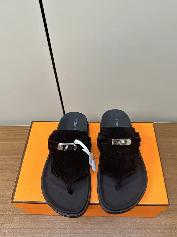 hype Hermes Slippers