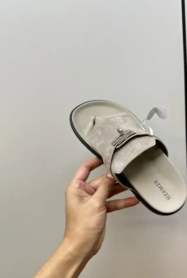 hype Hermes Slippers