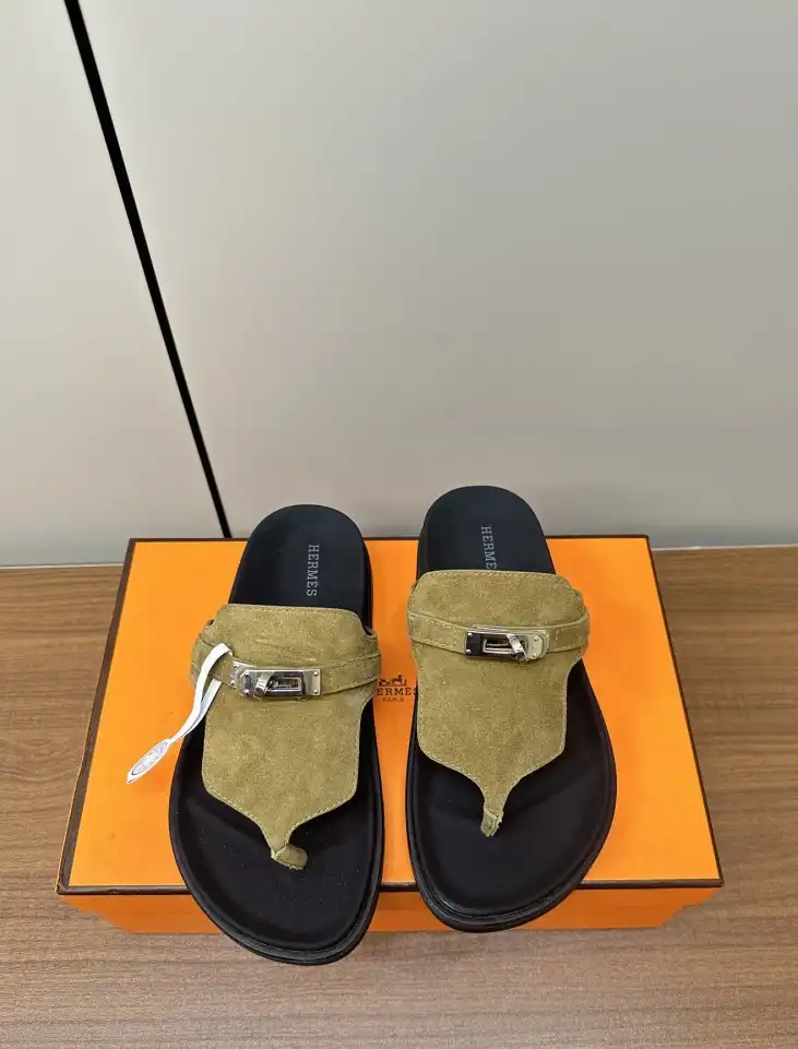 hype Hermes Slippers