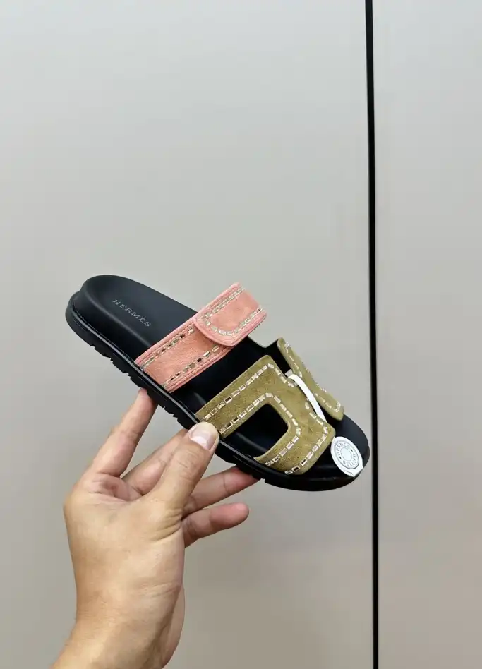 hype Hermes Slippers